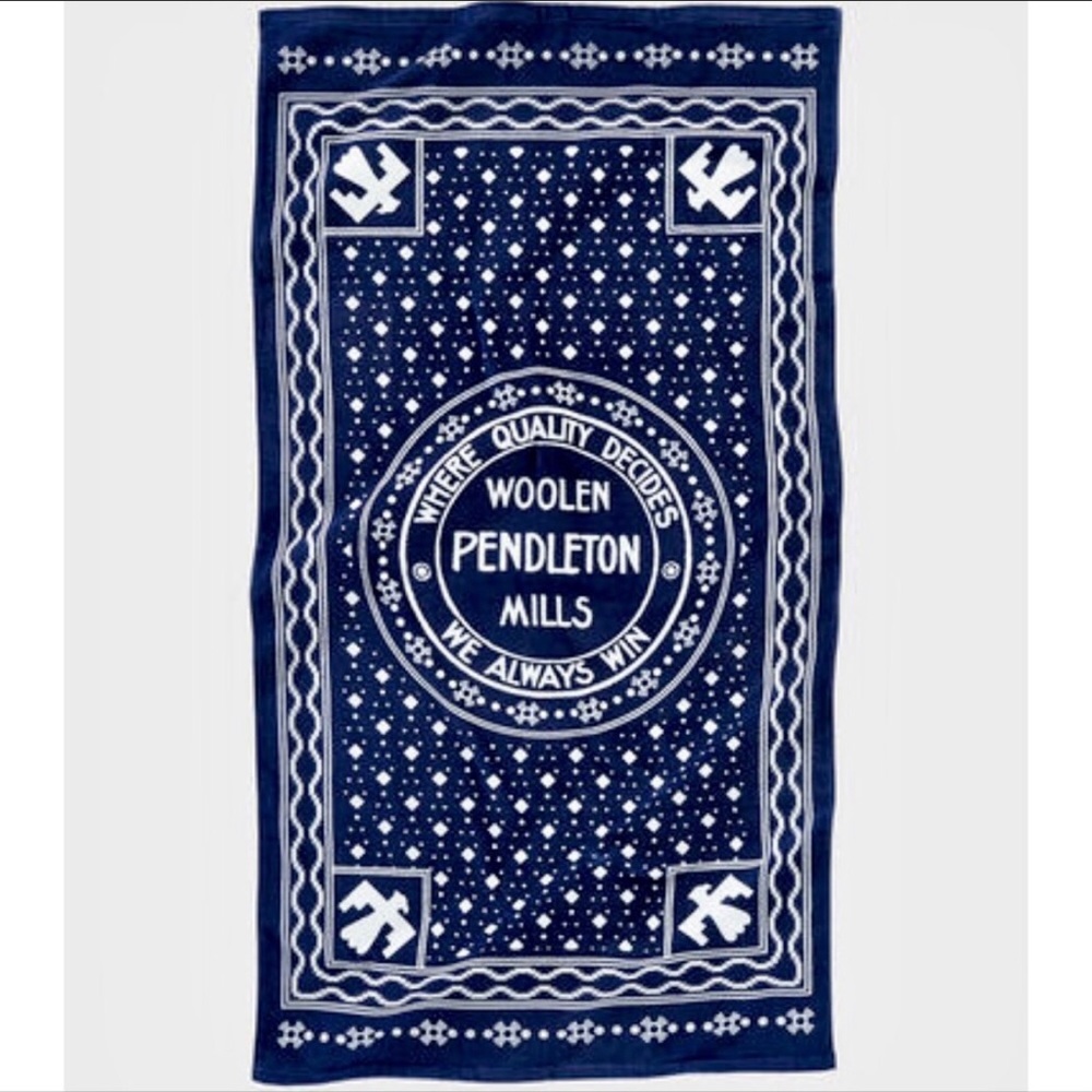 NEW Pendleton Navy Beach Spa Bath Towel